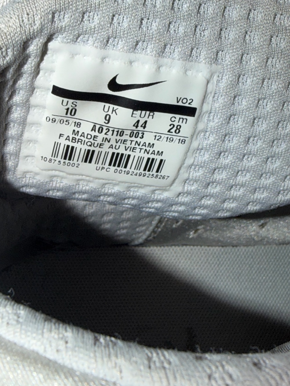 Size 10 - Nike Air Max 720 Saturn Pure Platinum - Picture 11 of 11